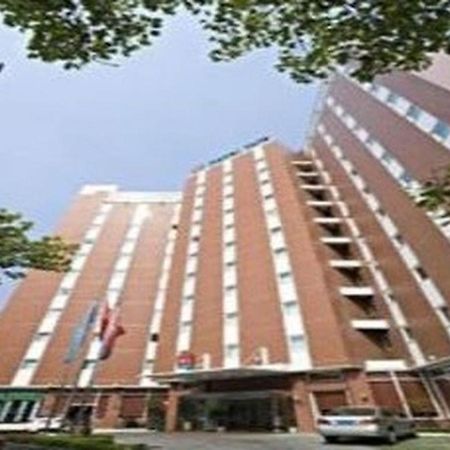 Ibis Styles Wuhan Optics Valley Square Hotel Экстерьер фото