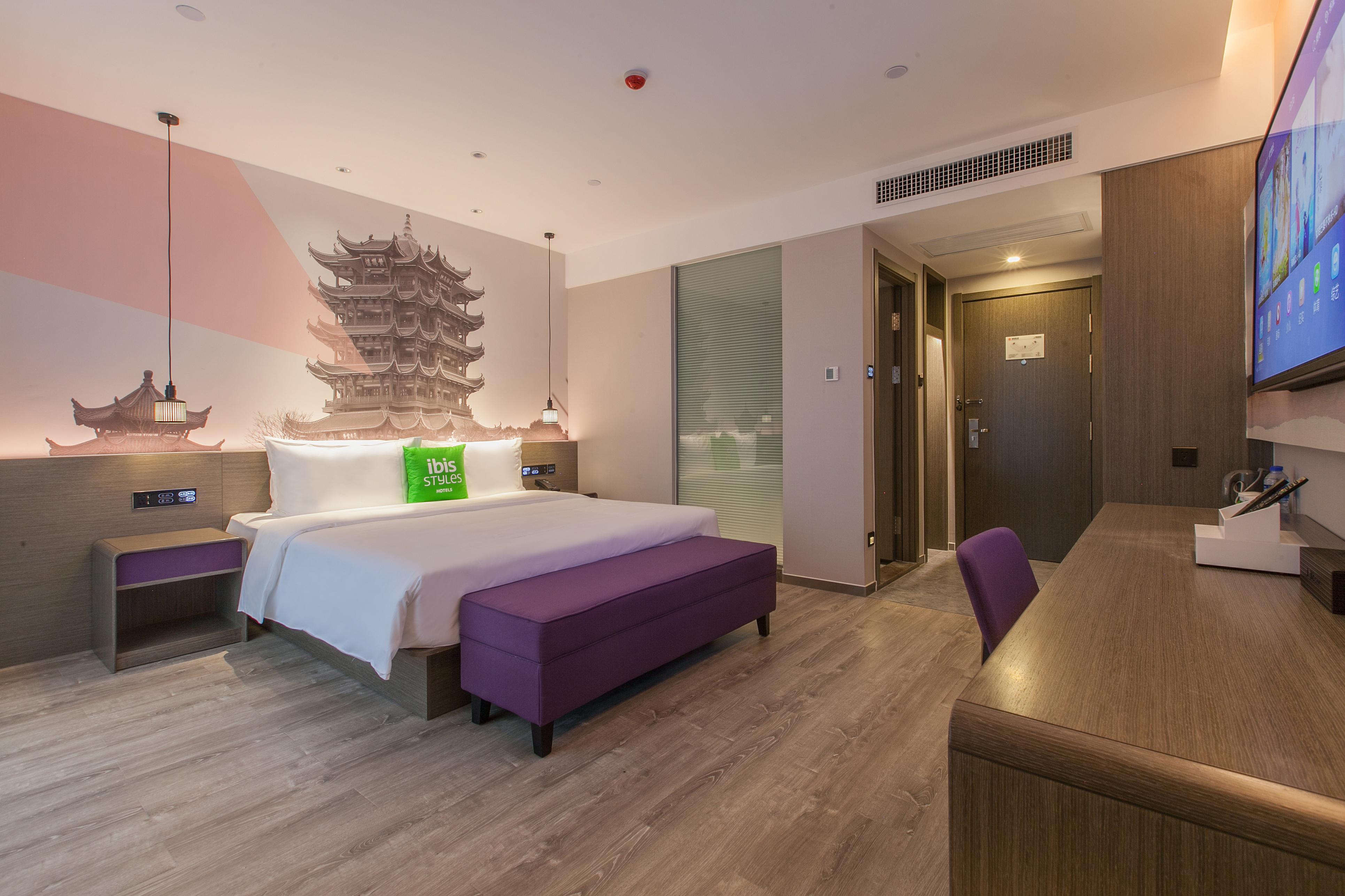 Ibis Styles Wuhan Optics Valley Square Hotel Экстерьер фото