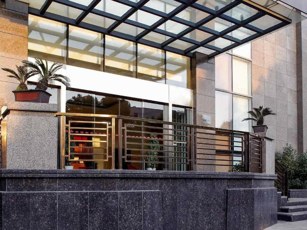 Ibis Styles Wuhan Optics Valley Square Hotel Экстерьер фото
