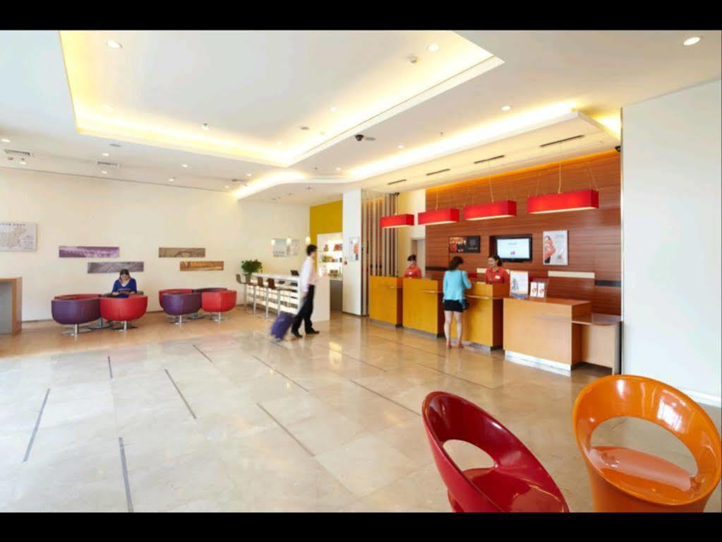 Ibis Styles Wuhan Optics Valley Square Hotel Экстерьер фото