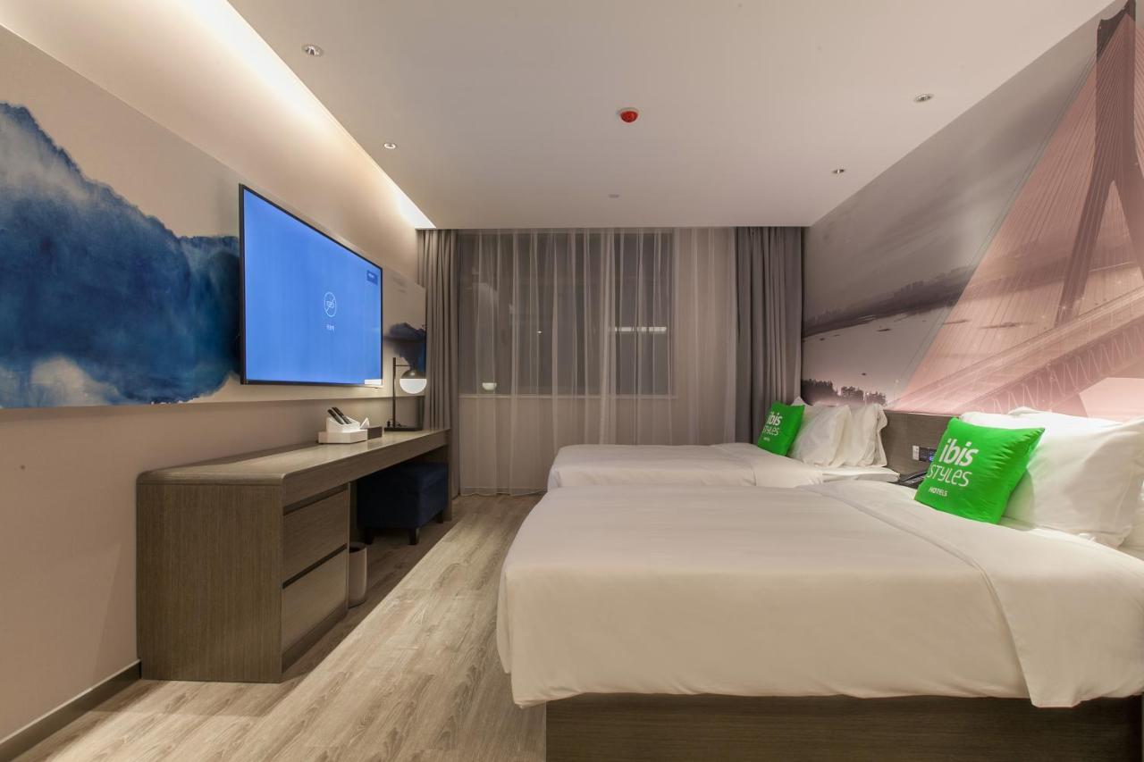 Ibis Styles Wuhan Optics Valley Square Hotel Экстерьер фото